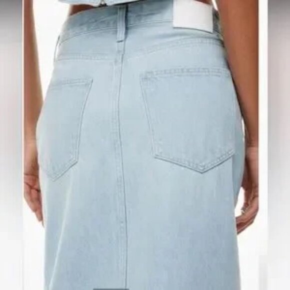 Women's Aritzia Denim Forum 90s Halle Jean Midi Skirt Light Blue Size 26 - Picture 11 of 12
